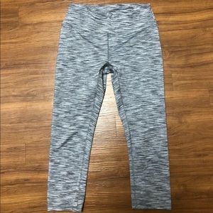 Women’s RBX Capri Leggings Size Small Gray